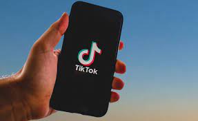 How to add a clickable link on tiktok